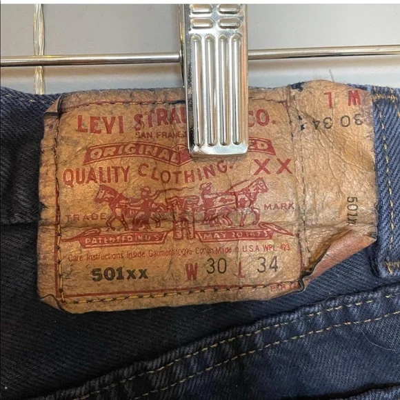 Reworked Vintage Leviโs - Picture 4 of 4